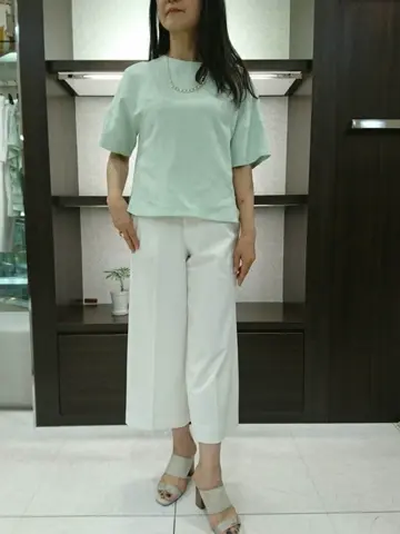 自由区 新保 コーディネート画像