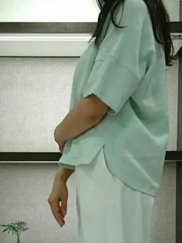 自由区 新保 コーディネート画像