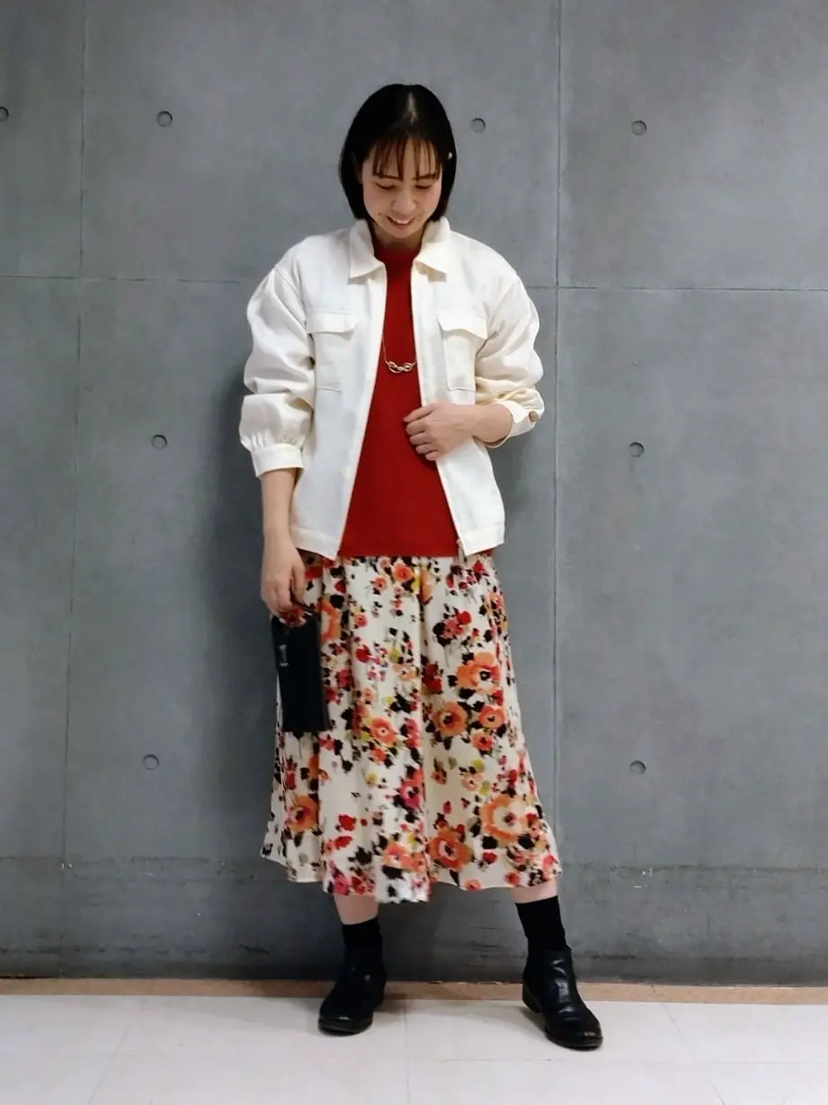  丸尾 コーディネート画像