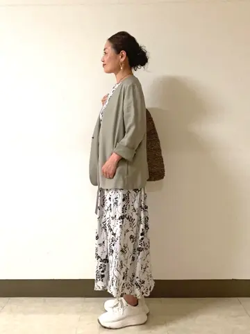 自由区 坂本 コーディネート画像