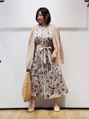 自由区 eri コーディネート画像