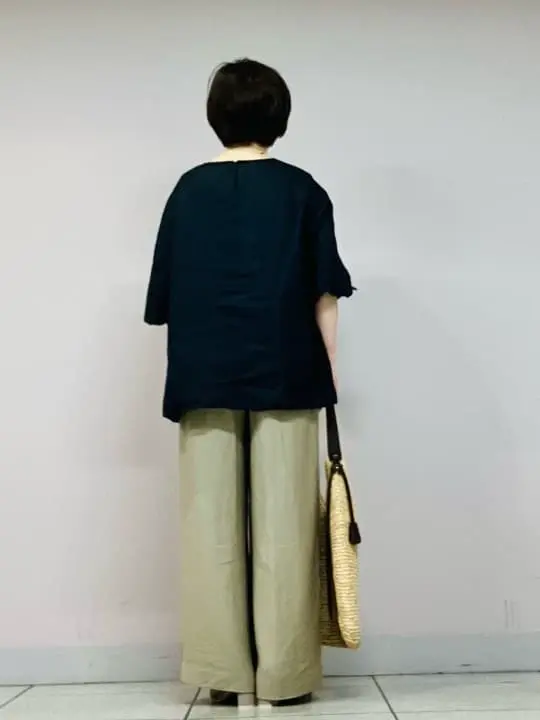 自由区 小森 コーディネート画像