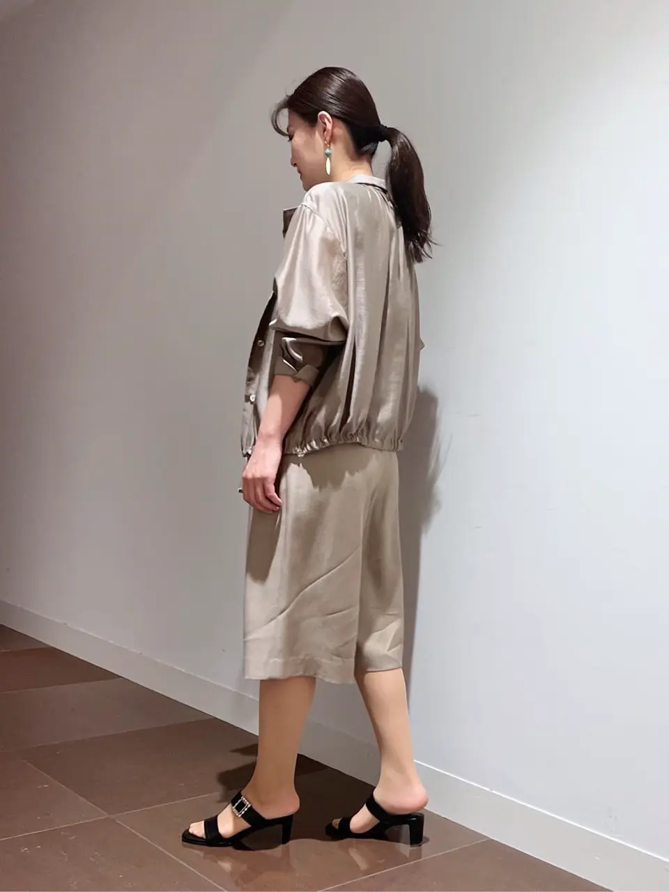 自由区 古宮 コーディネート画像