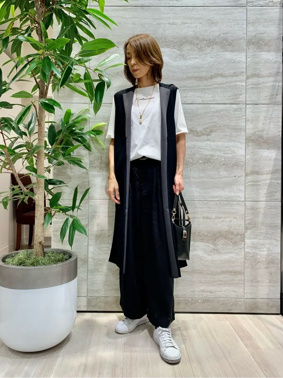 自由区 Ishii コーディネート画像