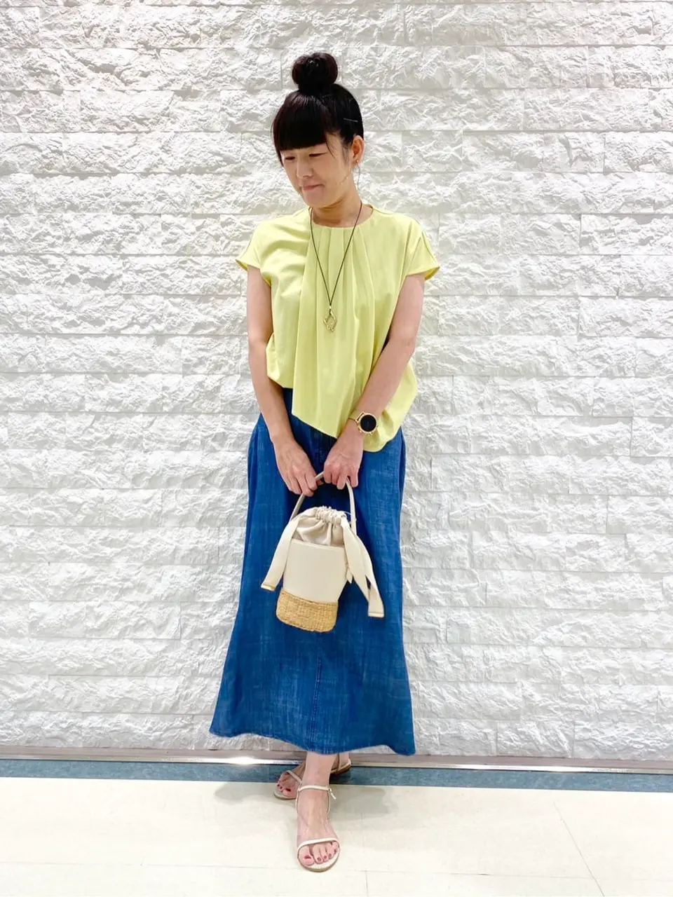 自由区 林 コーディネート画像