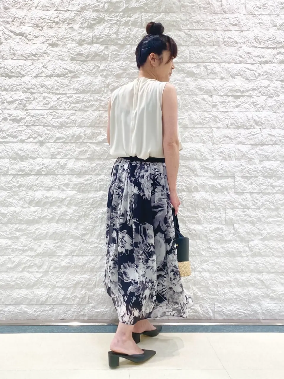 自由区 林 コーディネート画像