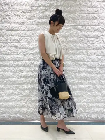 自由区 林 コーディネート画像