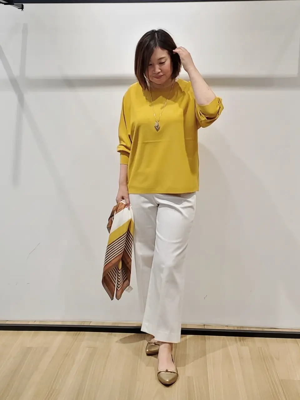 自由区 eri コーディネート画像