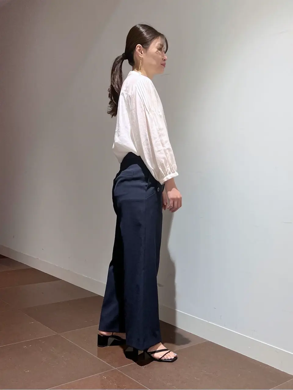 自由区 古宮 コーディネート画像