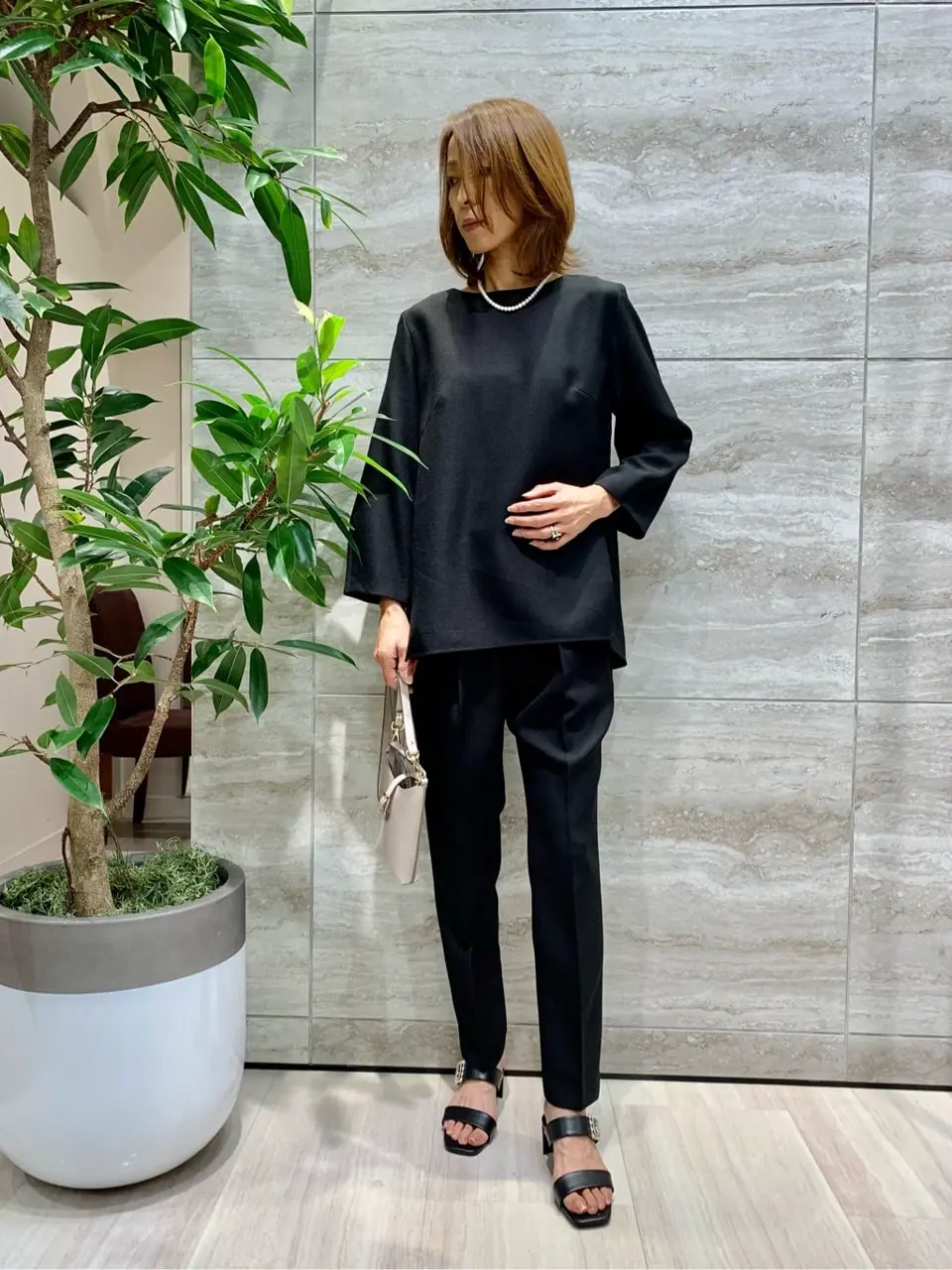 自由区 Ishii コーディネート画像