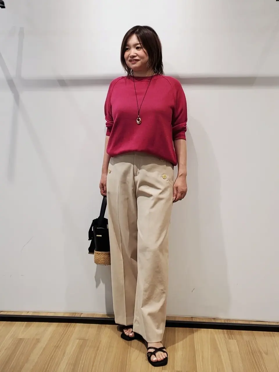 自由区 eri コーディネート画像