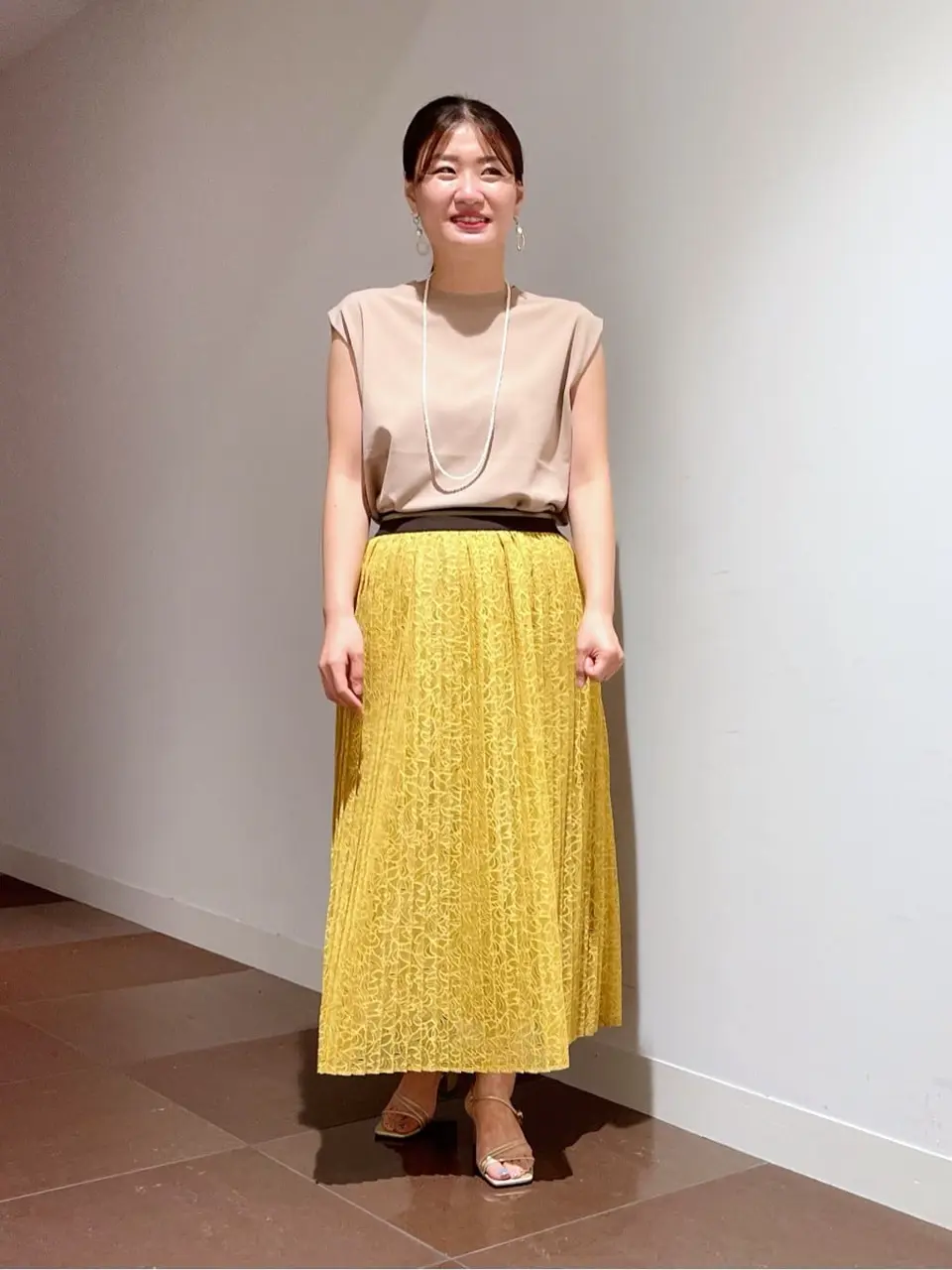 自由区 古宮 コーディネート画像