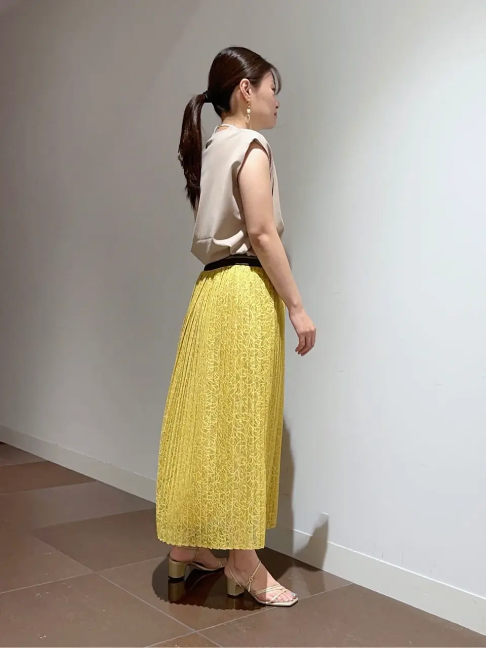 自由区 古宮 コーディネート画像