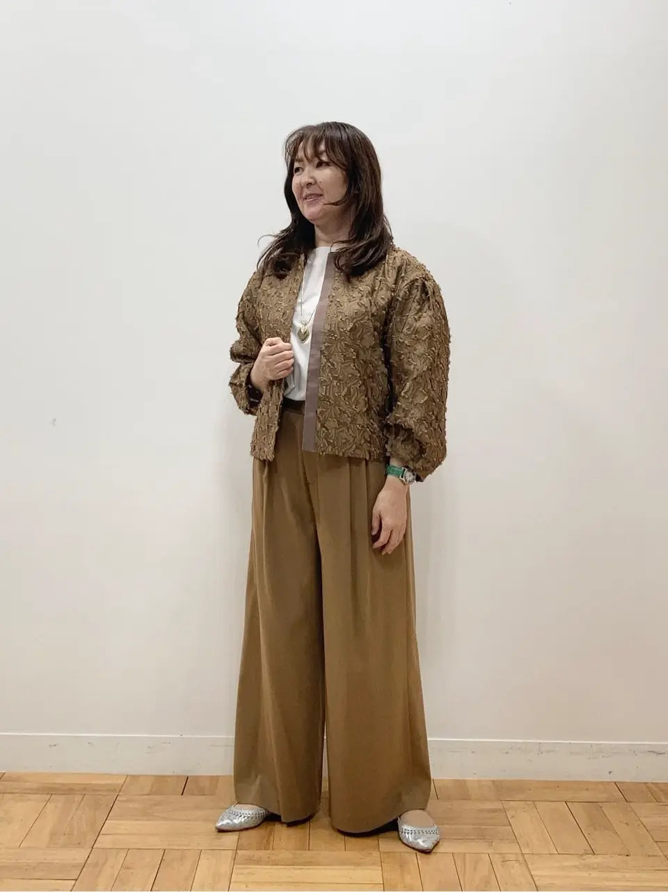  白戸 コーディネート画像