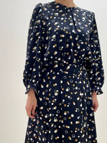 自由区 K コーディネート画像