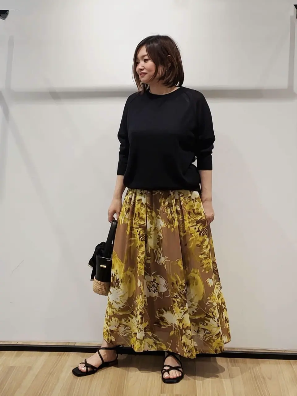 自由区 eri コーディネート画像