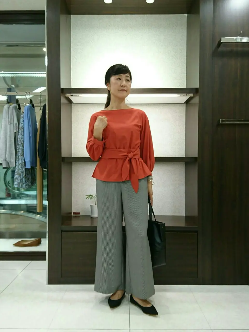  新保 コーディネート画像