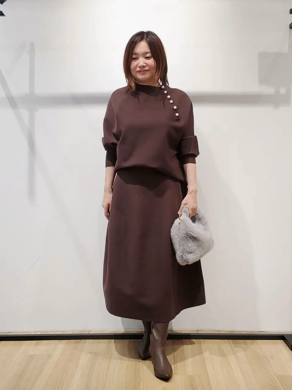 自由区 eri コーディネート画像