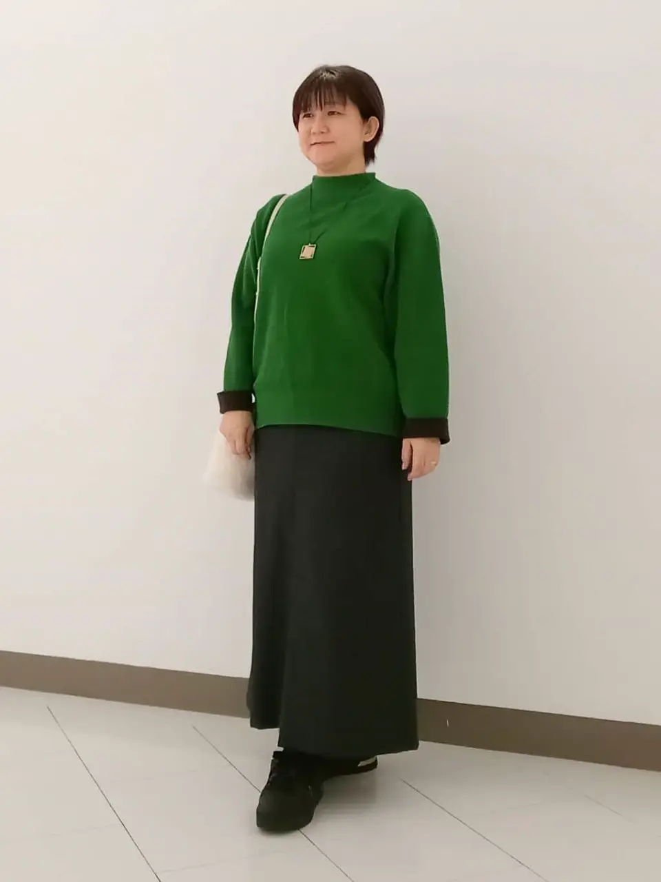  影 コーディネート画像