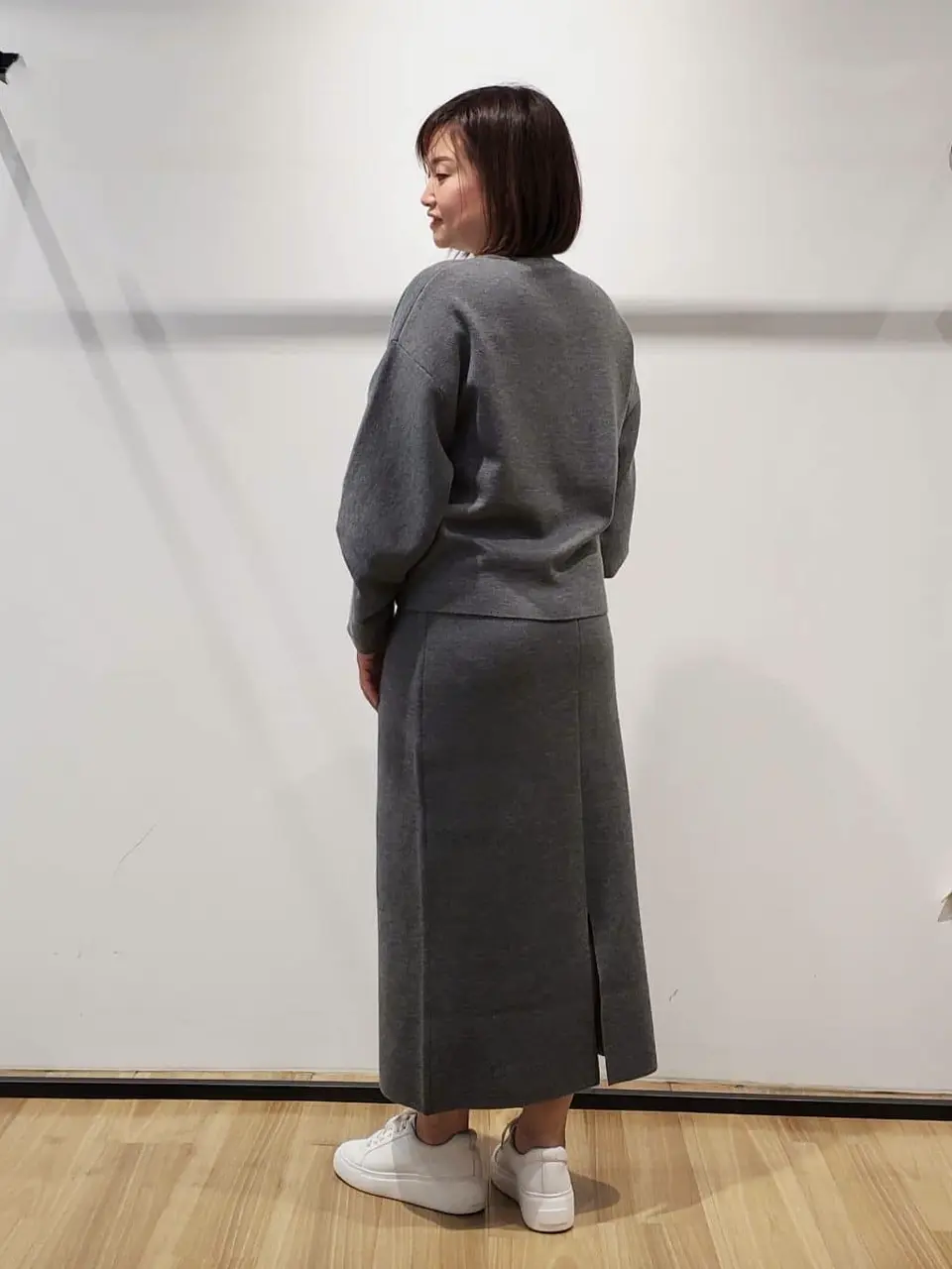 自由区 eri コーディネート画像