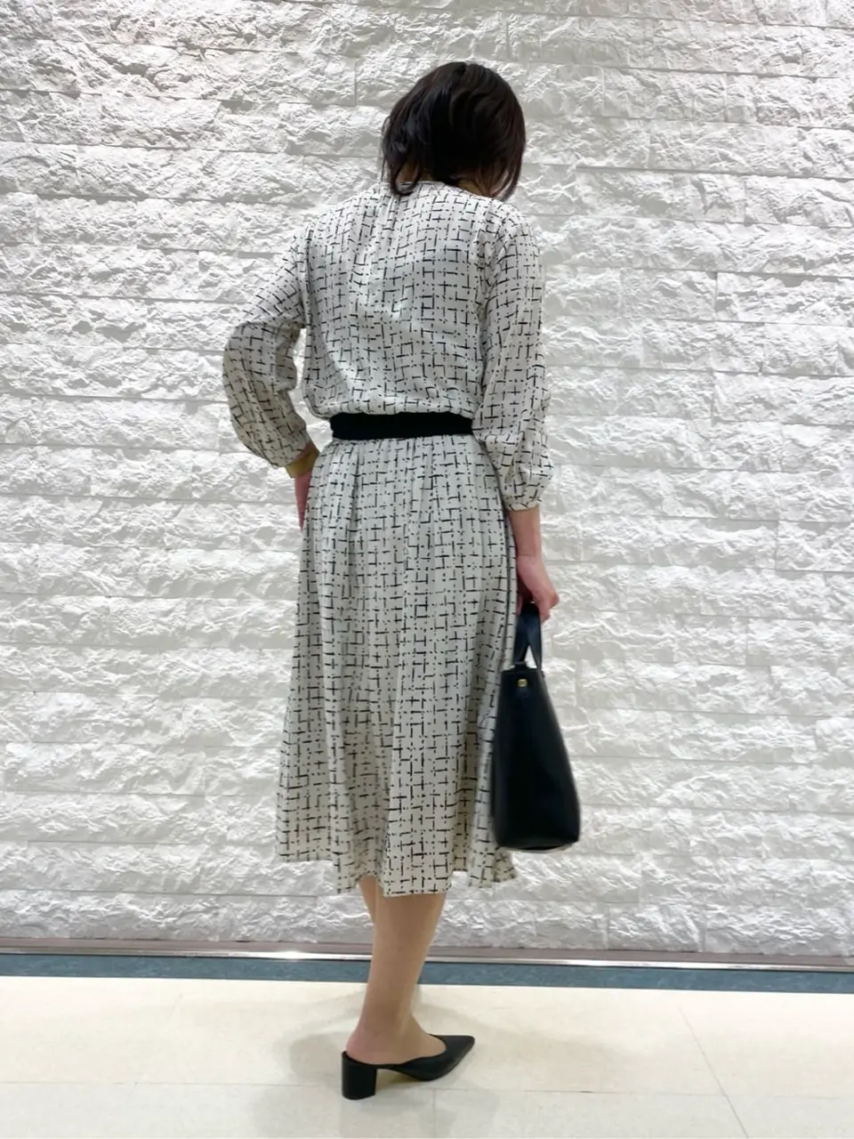 自由区 林 コーディネート画像