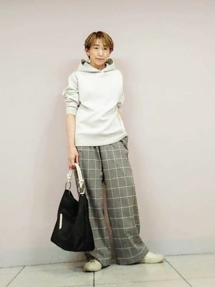 自由区 浅野 コーディネート画像