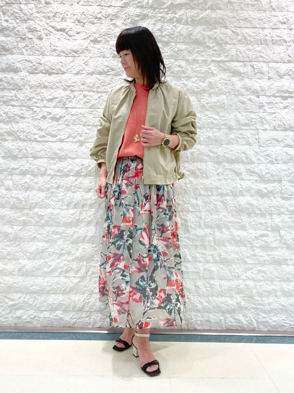 自由区 林 コーディネート画像