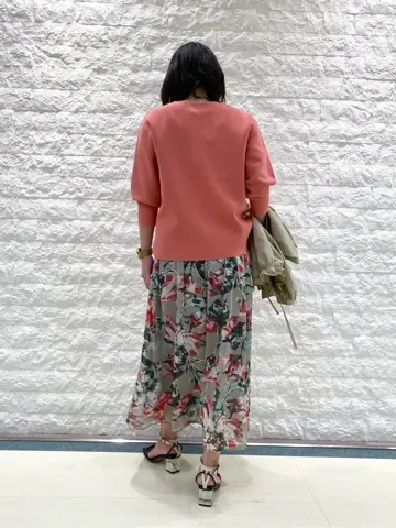 自由区 林 コーディネート画像