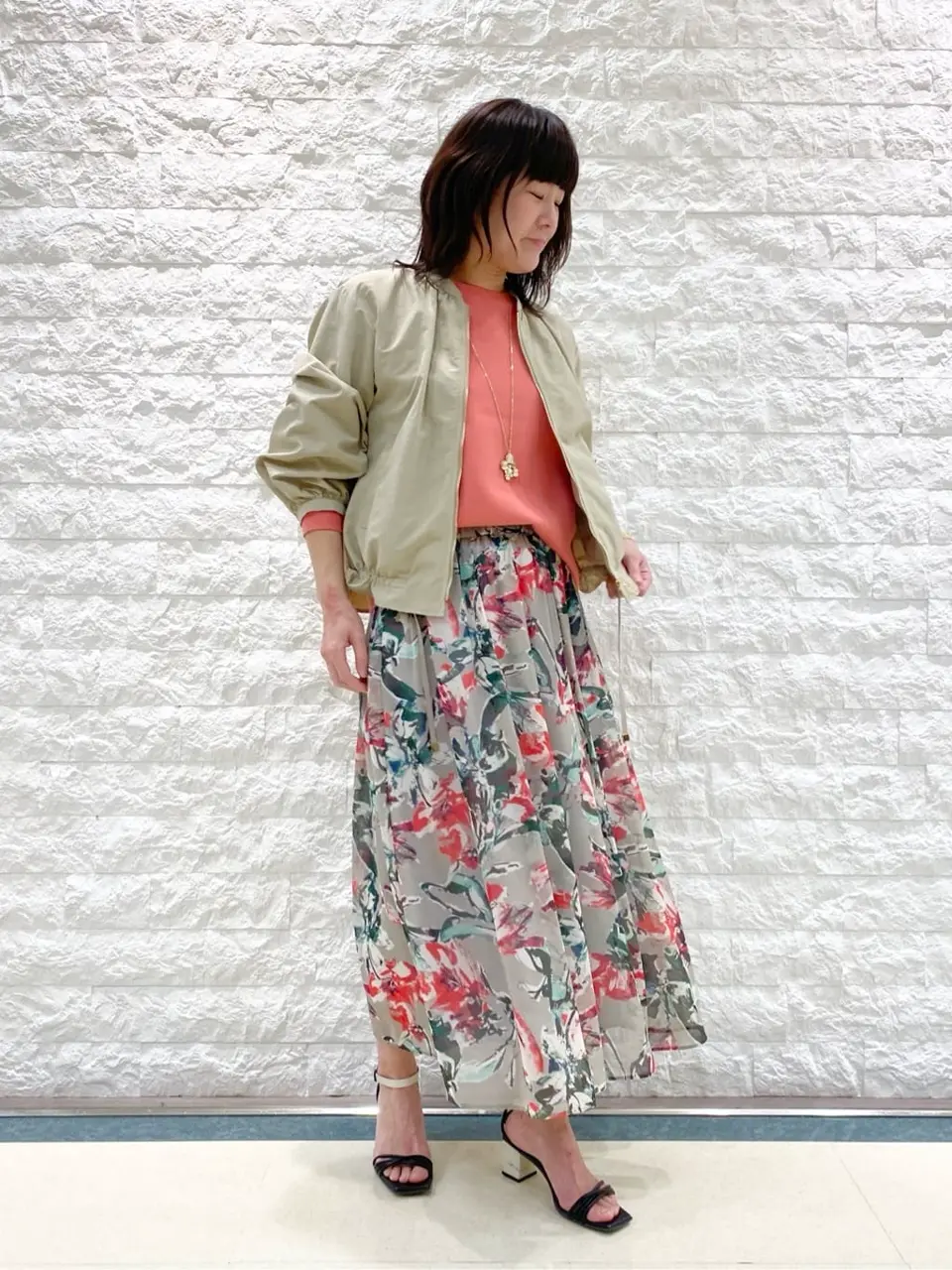 自由区 林 コーディネート画像