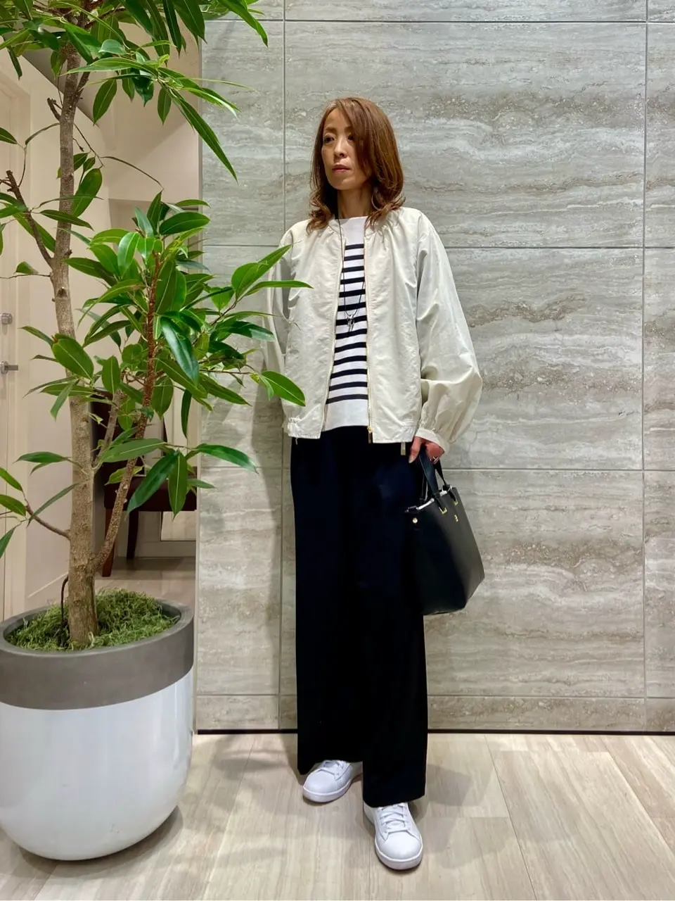 自由区 Ishii コーディネート画像