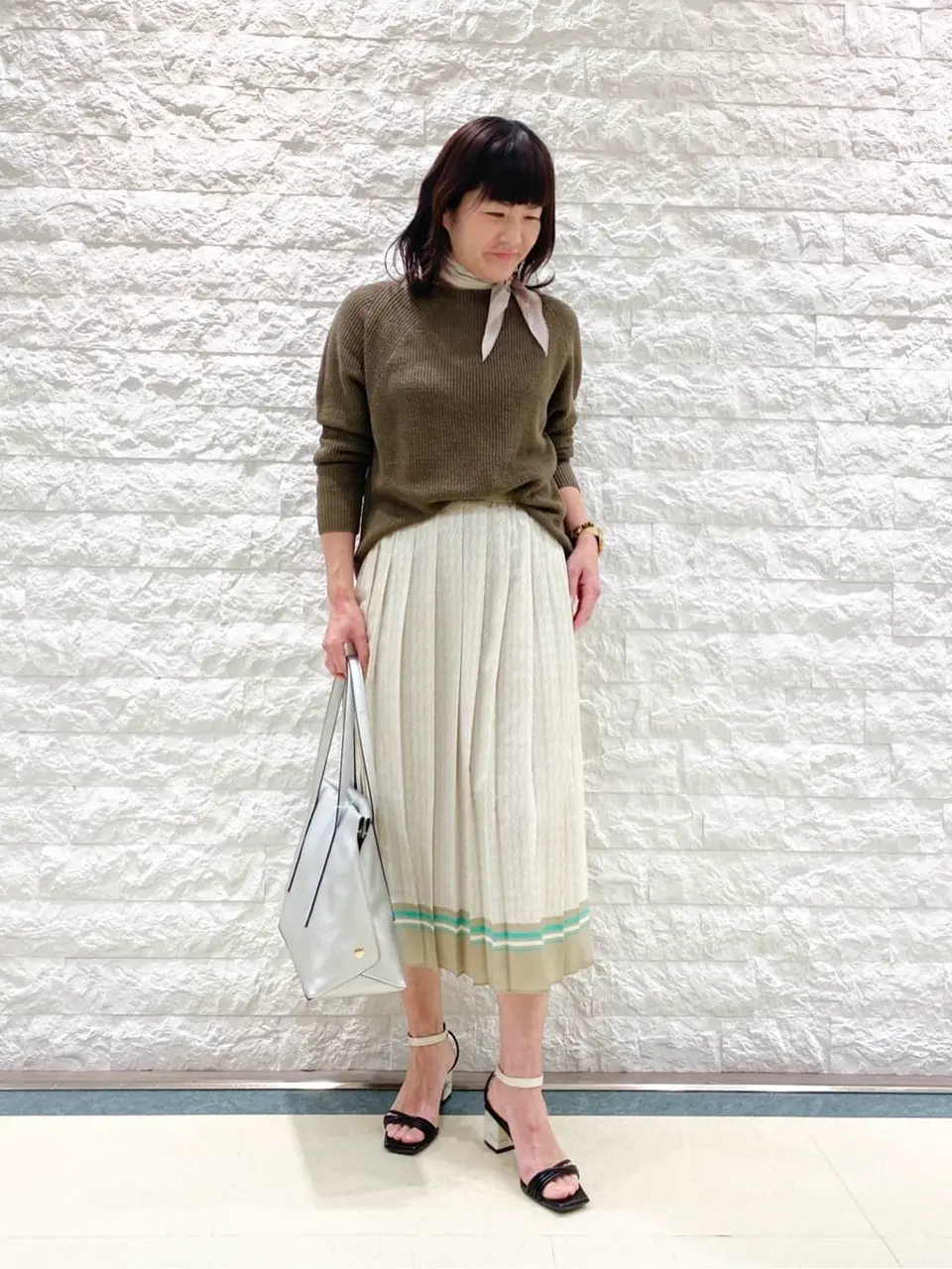 自由区 林 コーディネート画像