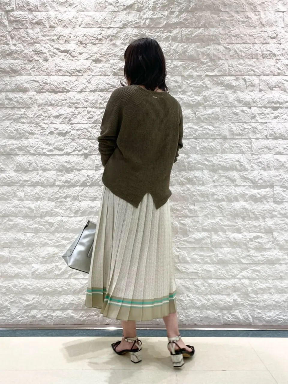 自由区 林 コーディネート画像