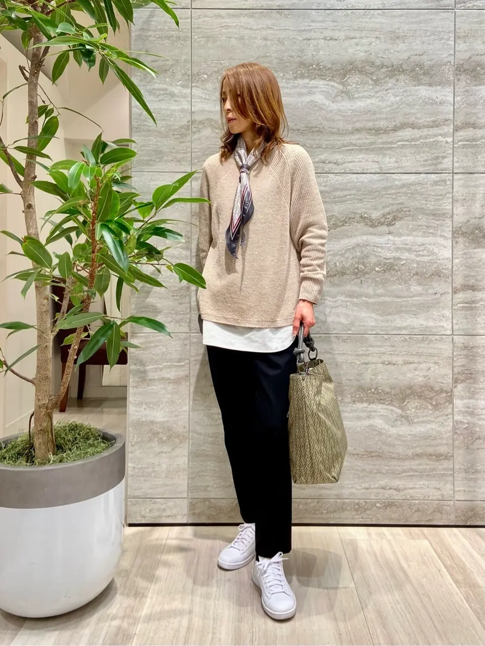 自由区 Ishii コーディネート画像