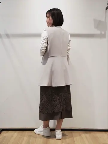 自由区 eri コーディネート画像