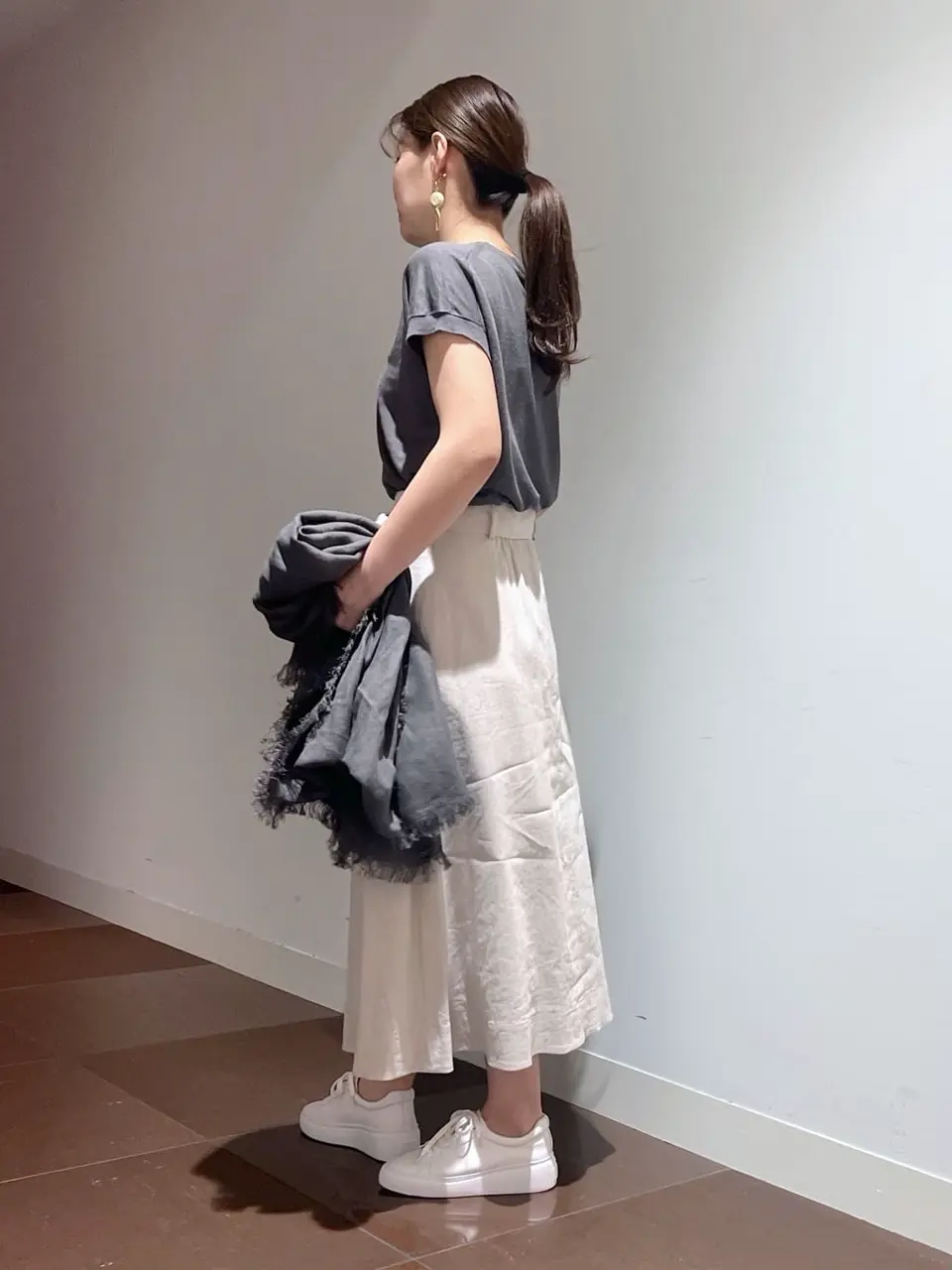 自由区 古宮 コーディネート画像