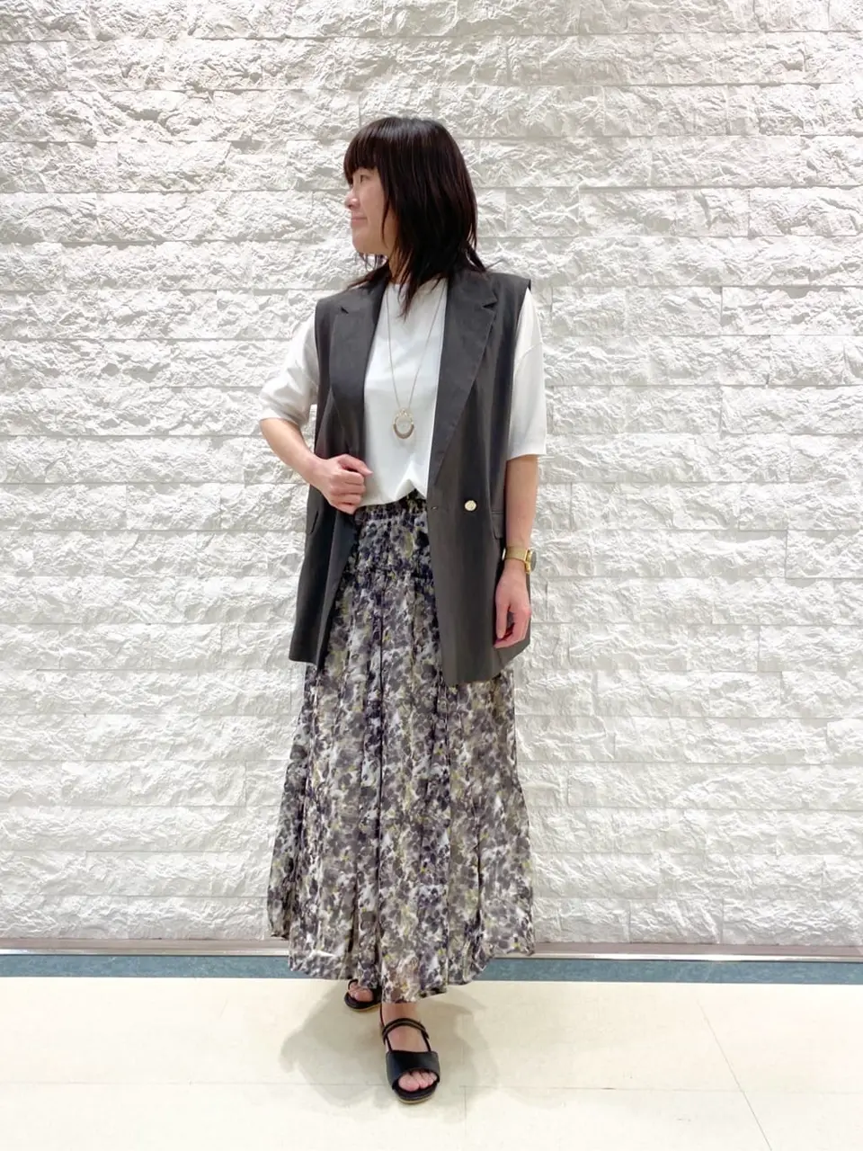 自由区 林 コーディネート画像