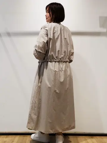 自由区 eri コーディネート画像