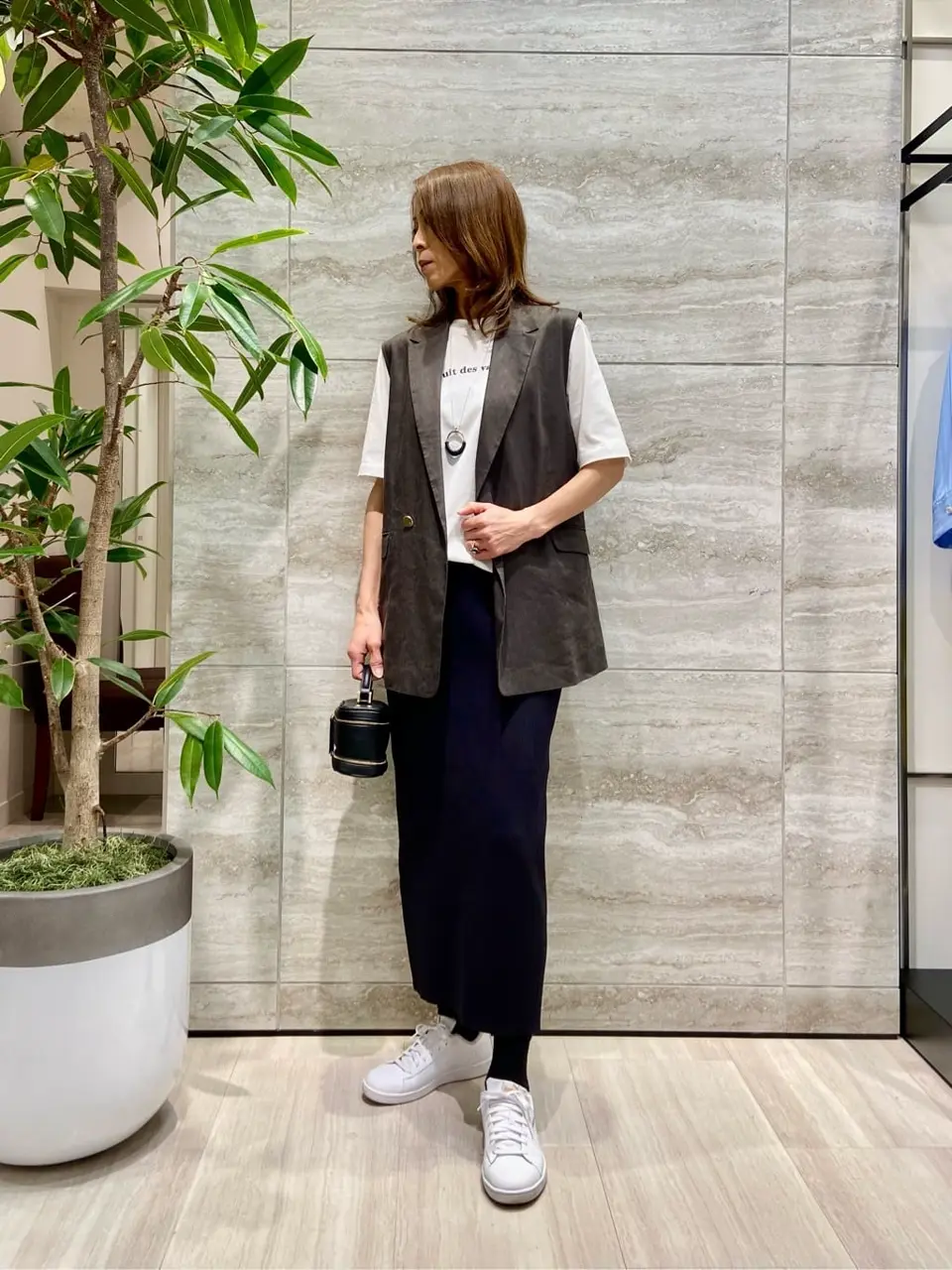 自由区 Ishii コーディネート画像