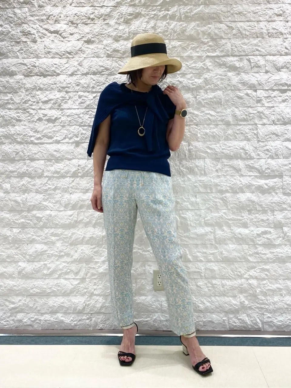 自由区 林 コーディネート画像