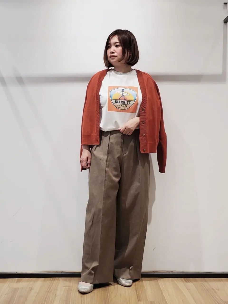 自由区 eri コーディネート画像