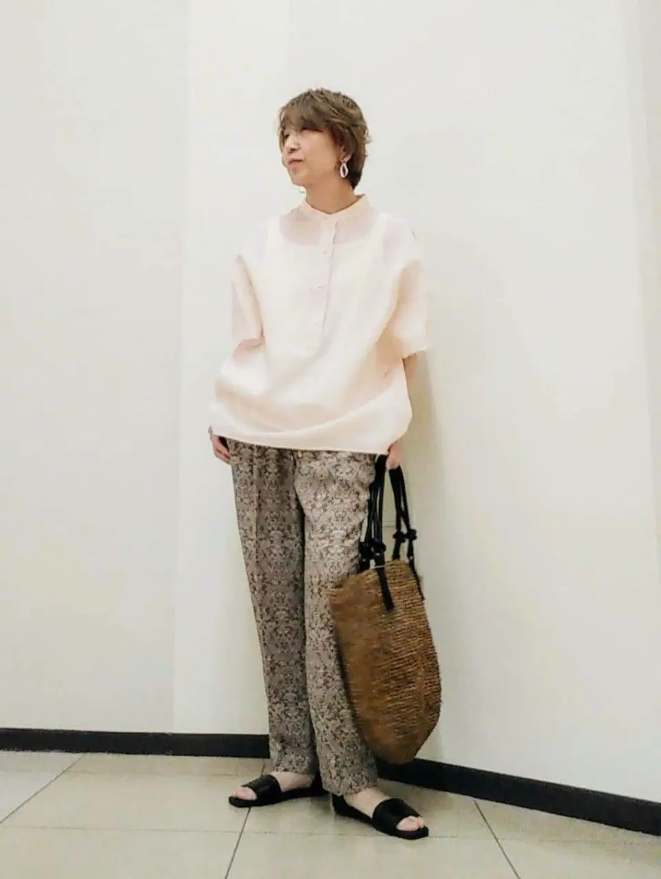 自由区 浅野 コーディネート画像