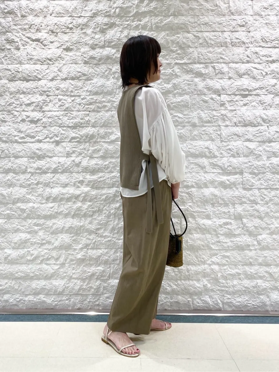 自由区 林 コーディネート画像