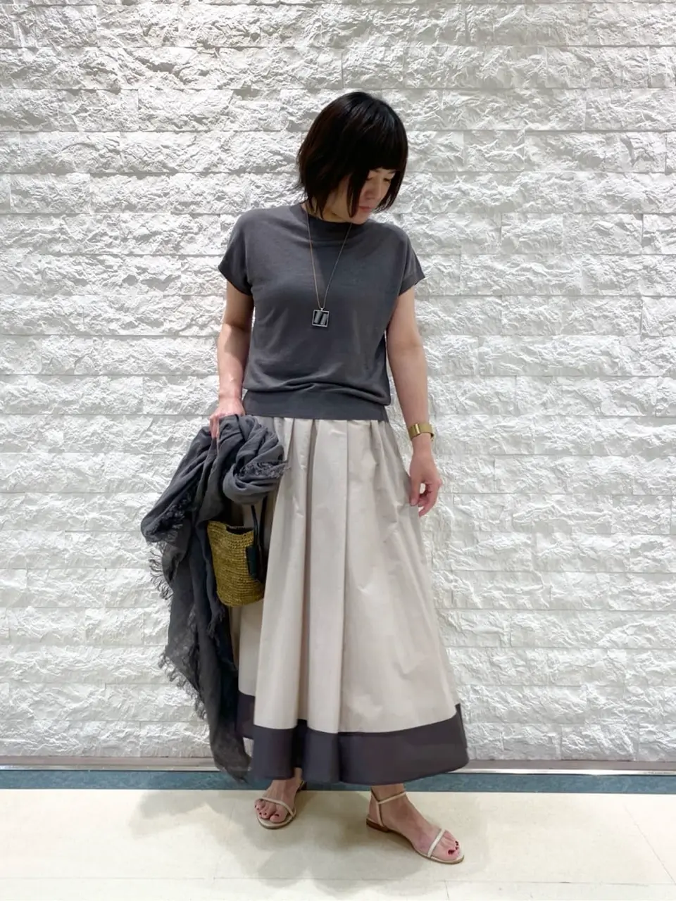 自由区 林 コーディネート画像