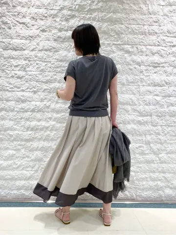 自由区 林 コーディネート画像