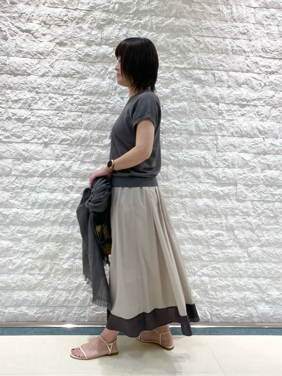 自由区 林 コーディネート画像