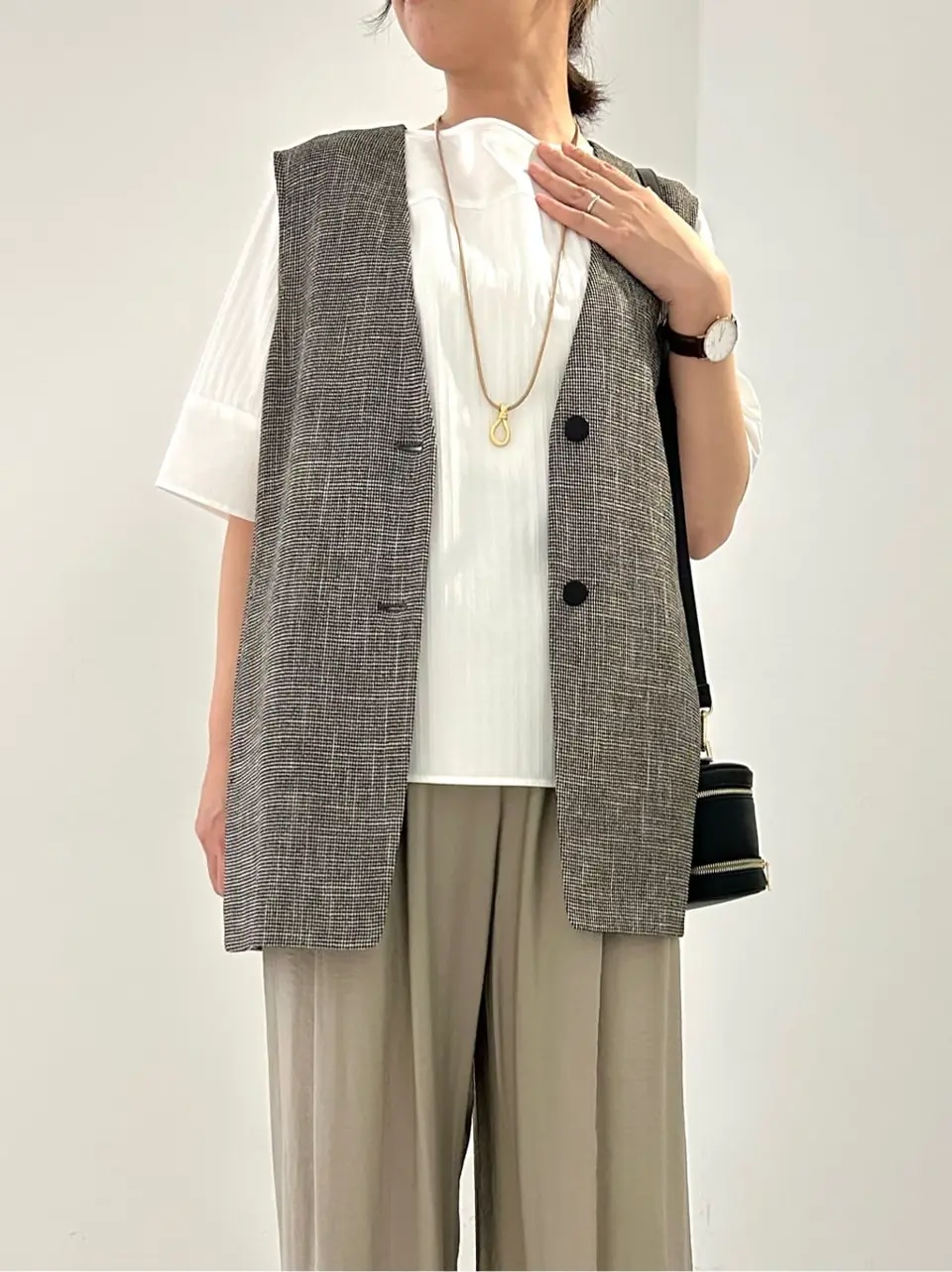 自由区 南 コーディネート画像