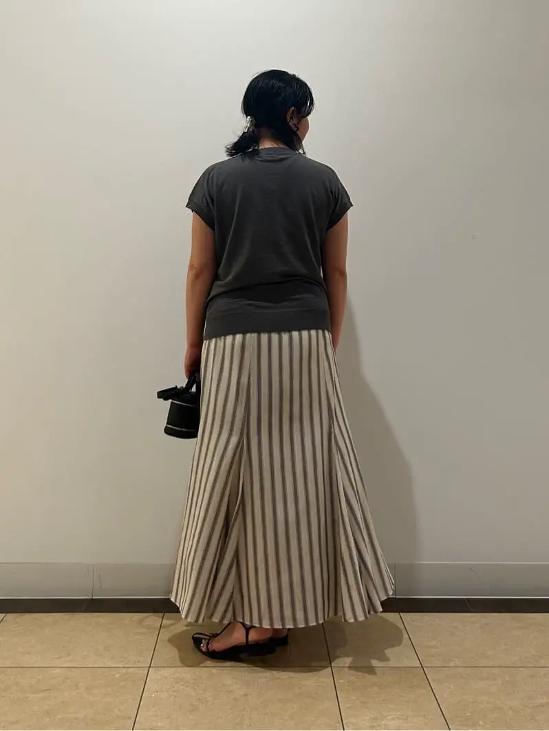 自由区 藤﨑 コーディネート画像