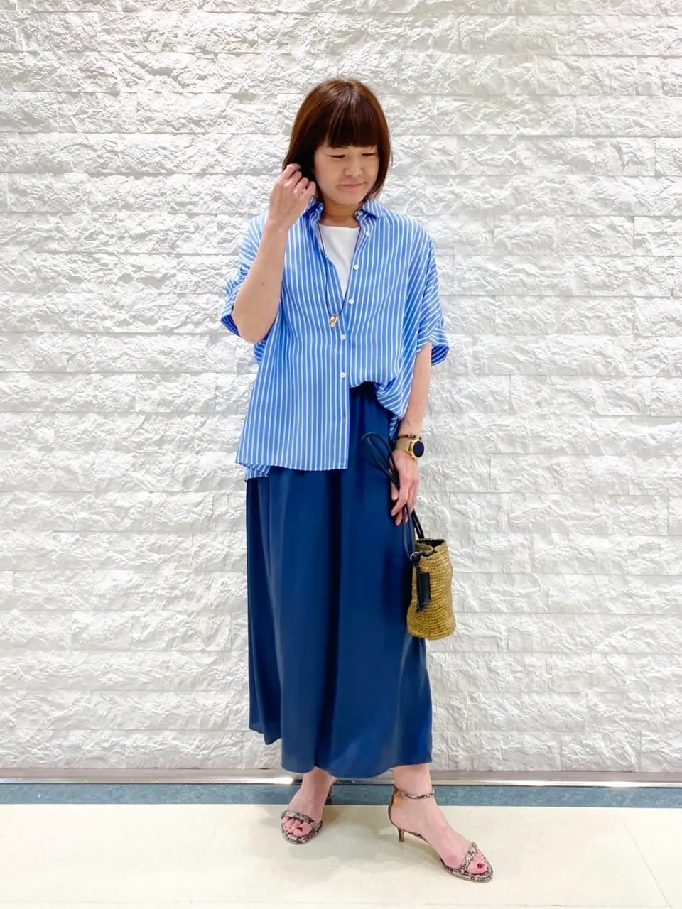 自由区 林 コーディネート画像