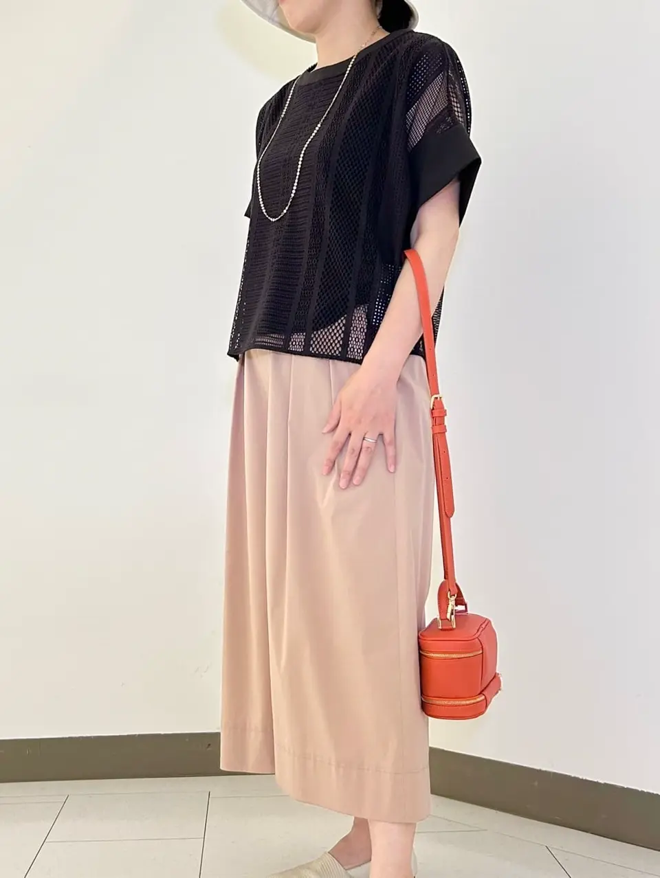 自由区 南 コーディネート画像