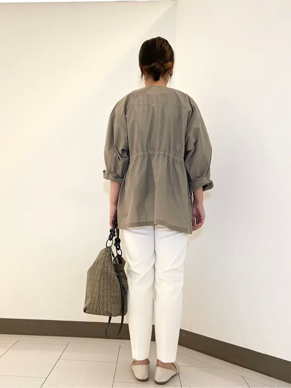 自由区 南 コーディネート画像